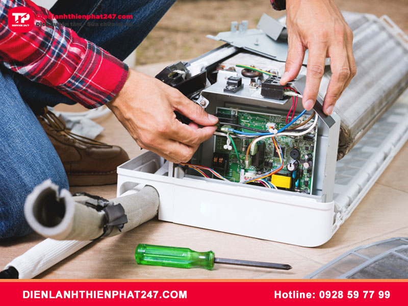 Cửa hàng sửa chữa bo mạch điện lạnh