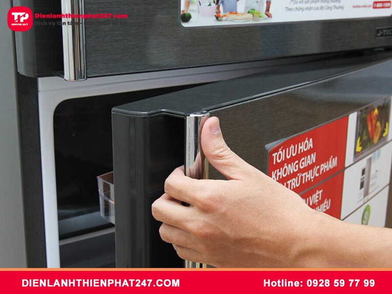 Bảo hành tủ lạnh Sharp tại nhà