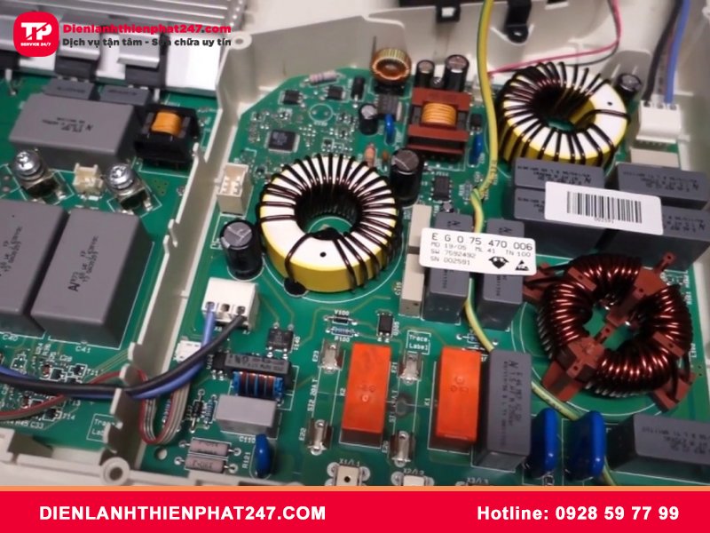 Sửa bếp từ Canzy tại nhà Hà Nội