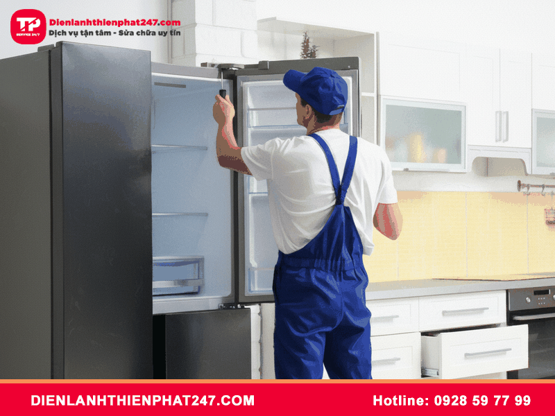 Thợ sửa tủ lạnh điện máy xanh
